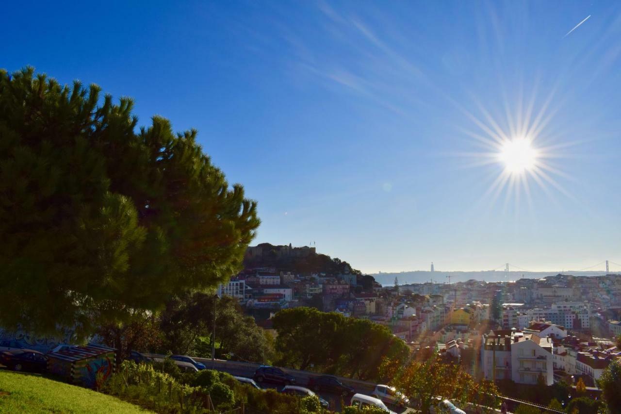 Elegant Riverview Apartment In Historical Lisboa Ngoại thất bức ảnh
