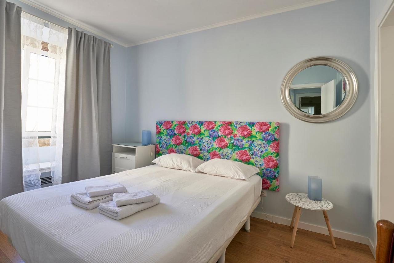 Elegant Riverview Apartment In Historical Lisboa Ngoại thất bức ảnh