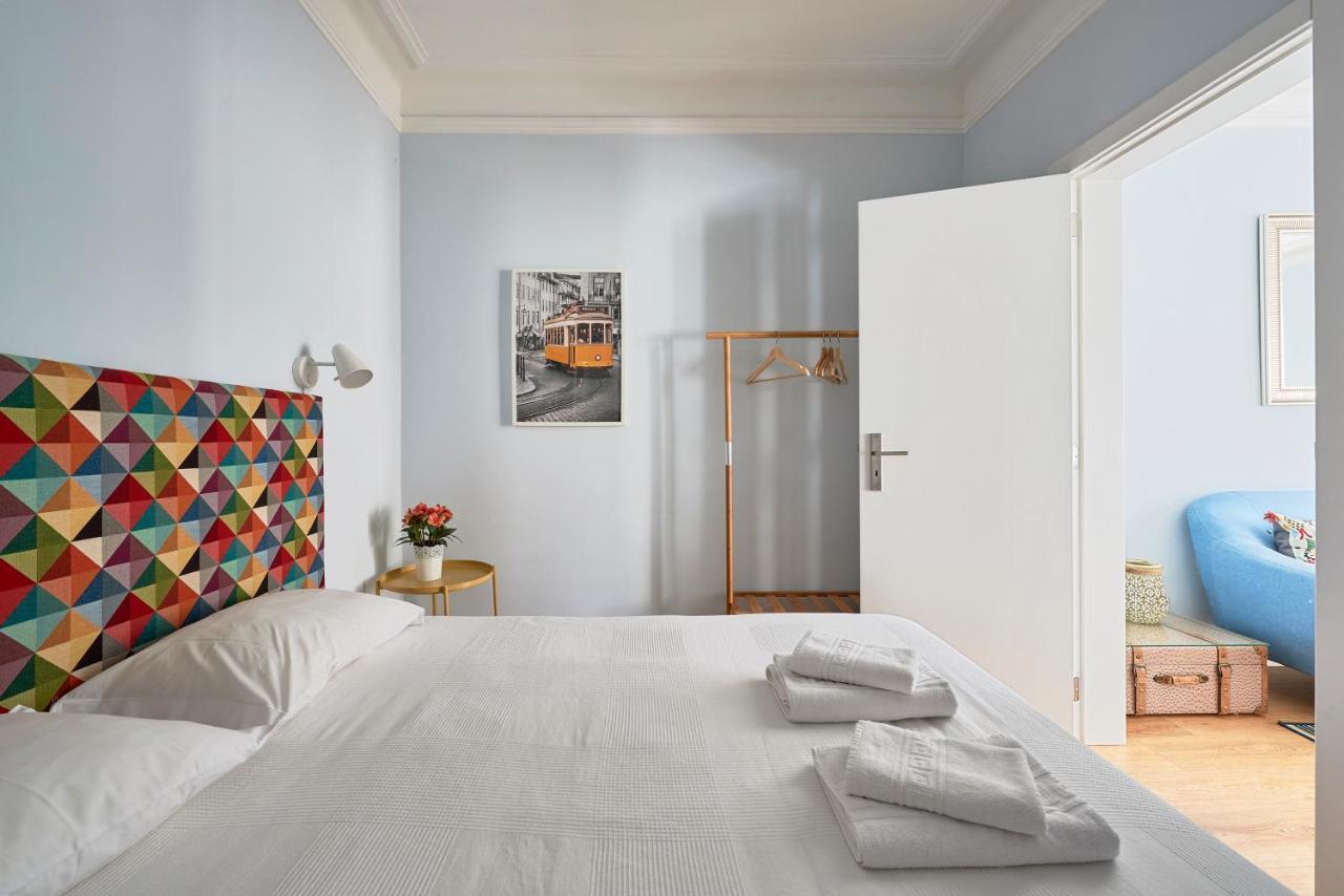 Elegant Riverview Apartment In Historical Lisboa Ngoại thất bức ảnh