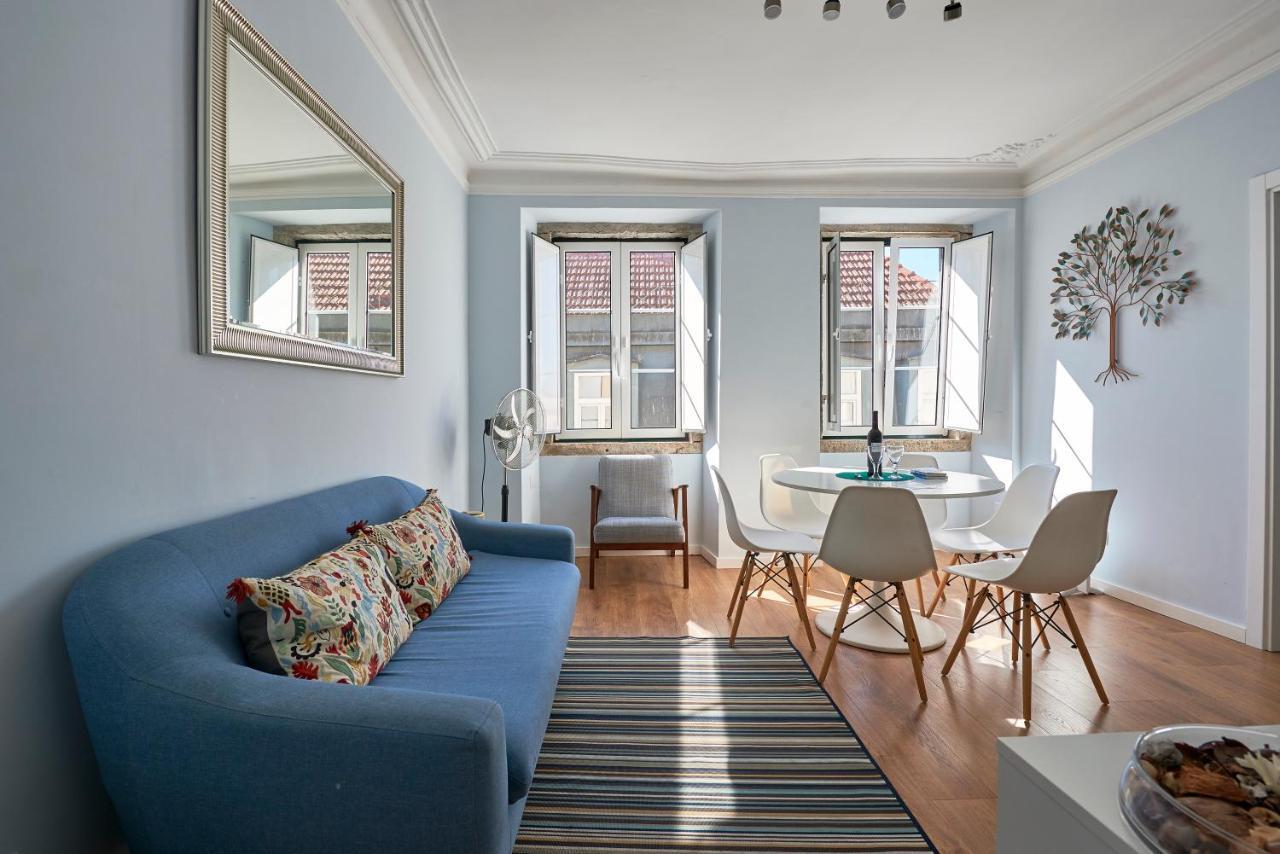 Elegant Riverview Apartment In Historical Lisboa Ngoại thất bức ảnh