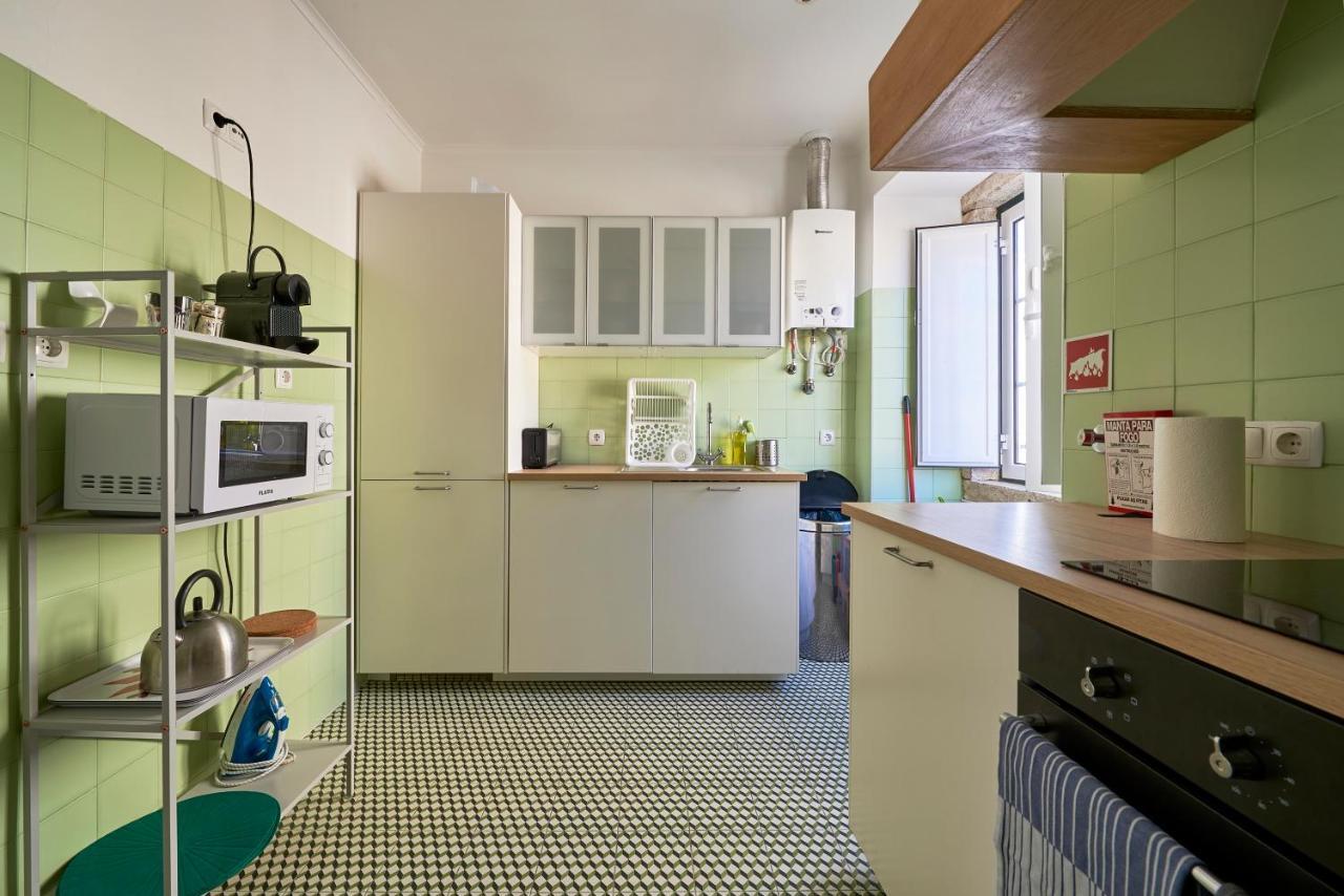 Elegant Riverview Apartment In Historical Lisboa Ngoại thất bức ảnh