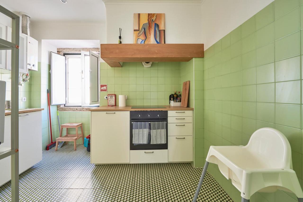 Elegant Riverview Apartment In Historical Lisboa Ngoại thất bức ảnh