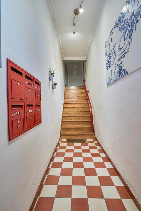 Elegant Riverview Apartment In Historical Lisboa Ngoại thất bức ảnh
