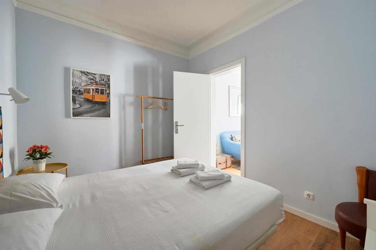 Elegant Riverview Apartment In Historical Lisboa Ngoại thất bức ảnh
